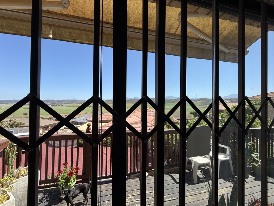 3 Bedroom Property for Sale in Reebok Western Cape